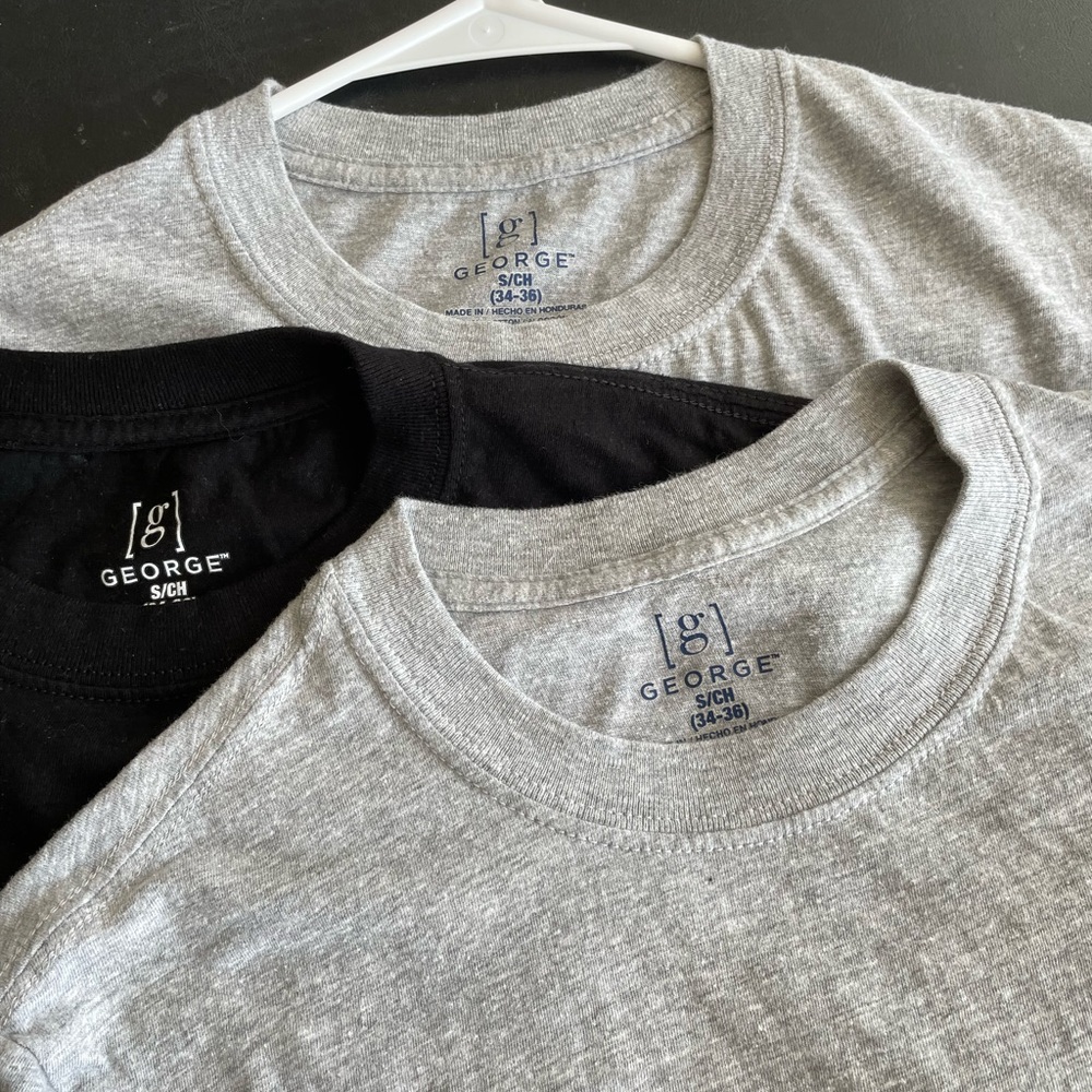 George T Shirts. Set of three. Size Small